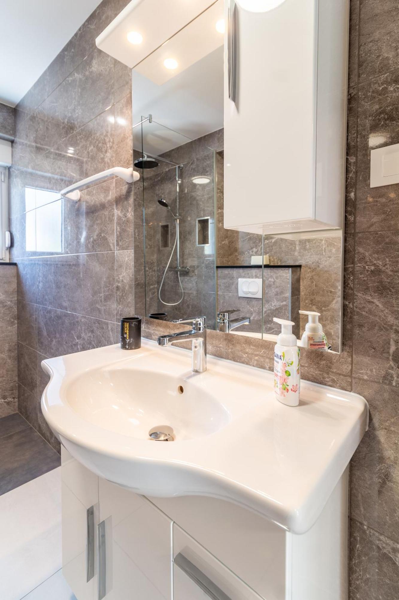 Apartmani Nela Kastela Dış mekan fotoğraf