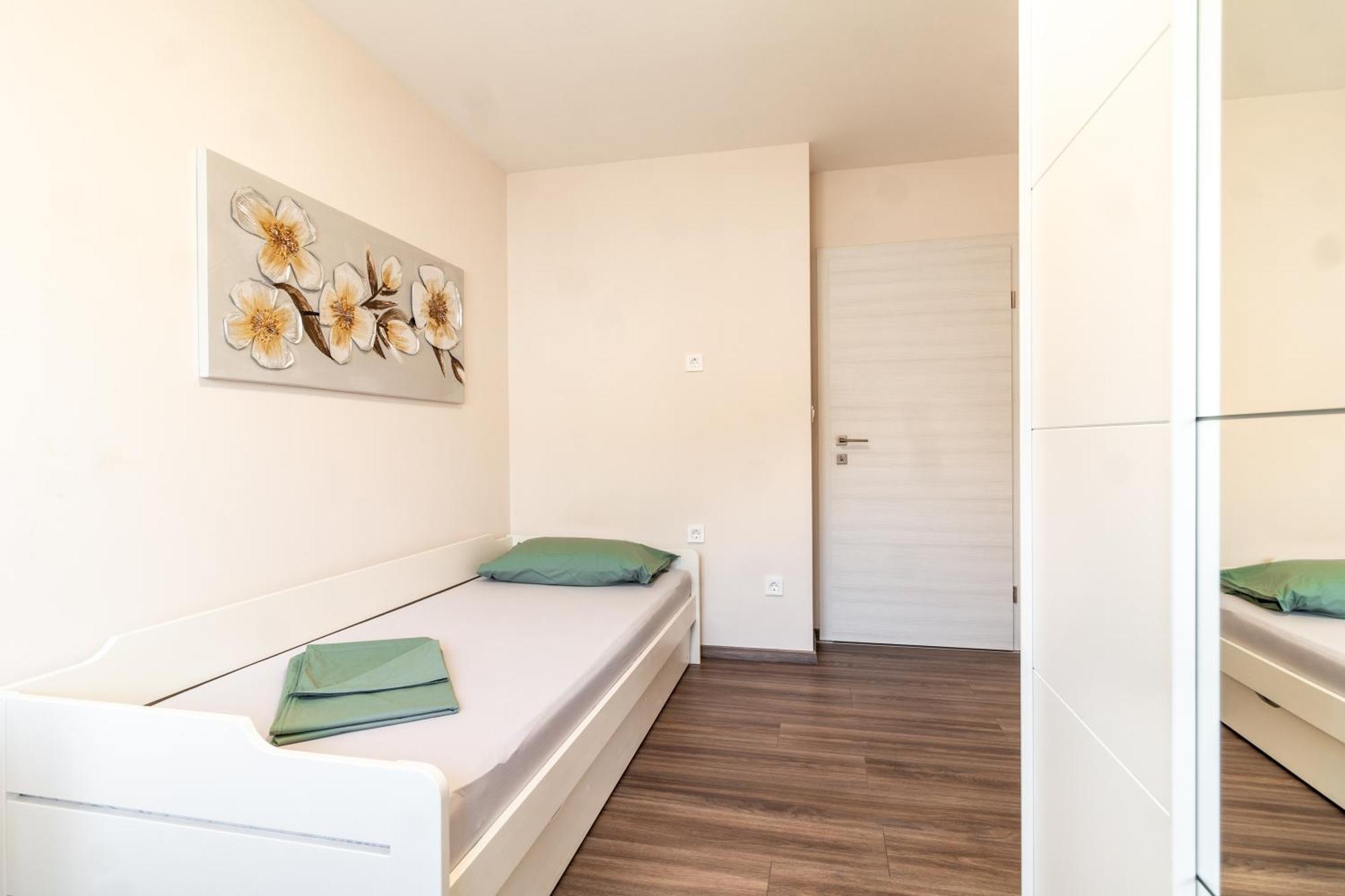 Apartmani Nela Kastela Dış mekan fotoğraf